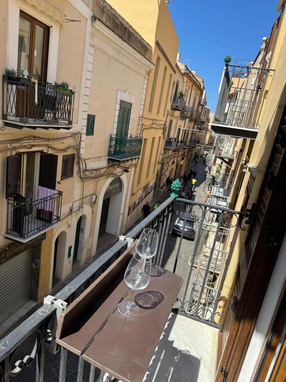 Casa Vacanze Mimi Cefalù Exteriör bild